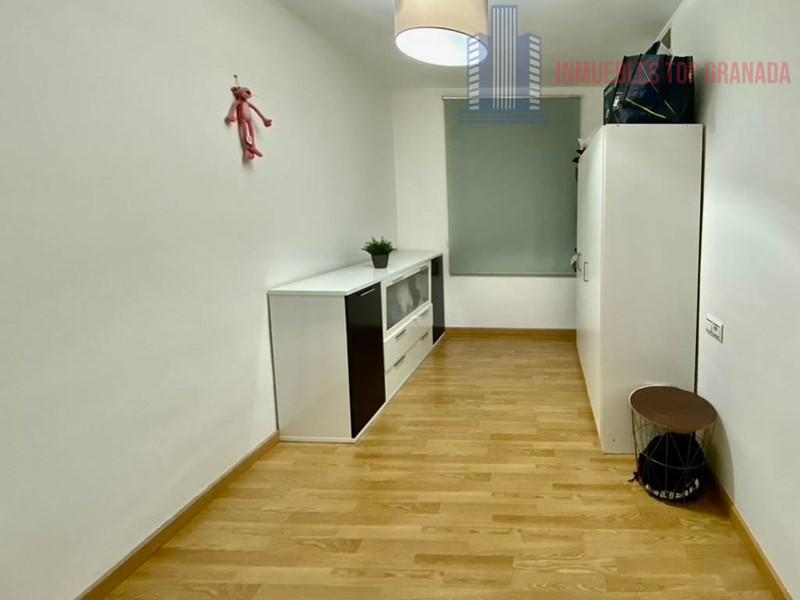 For sale of flat in Atarfe