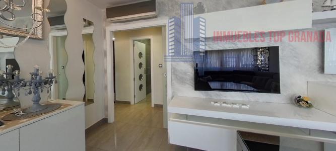 For sale of flat in Granada