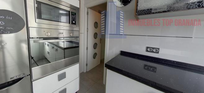For sale of flat in Granada
