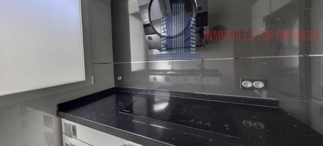 For sale of flat in Granada