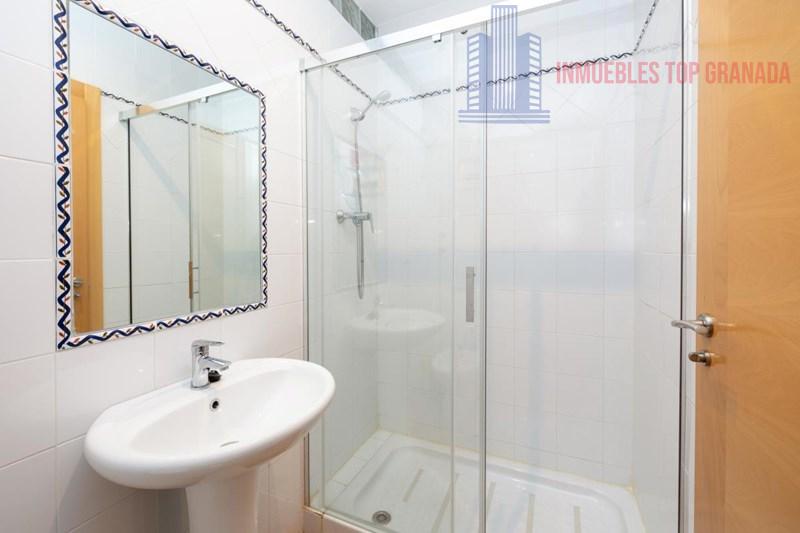 Venta de casa en Granada