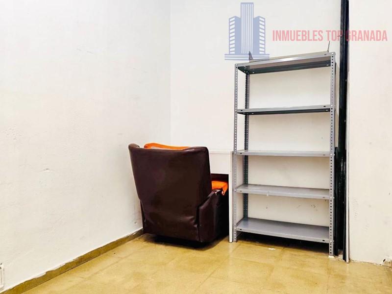 For sale of commercial in Maracena