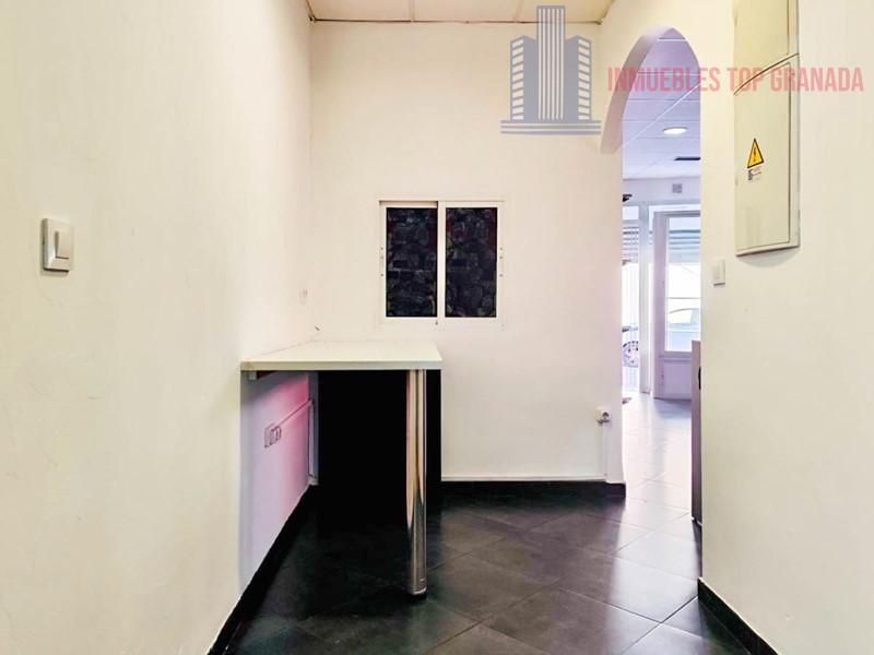 For sale of commercial in Maracena