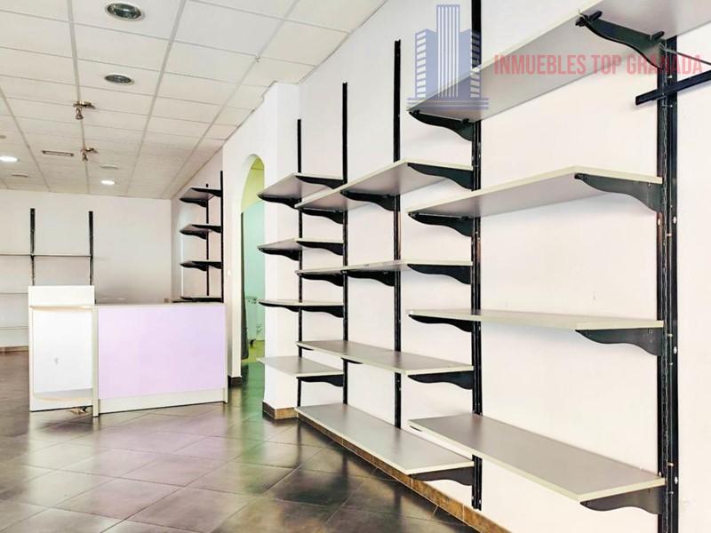 For sale of commercial in Maracena