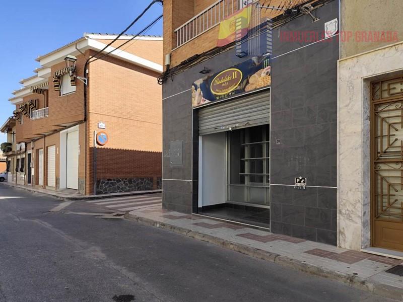 For sale of commercial in Maracena