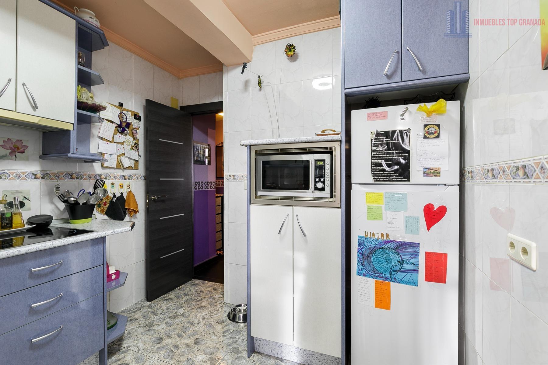 For sale of flat in Granada