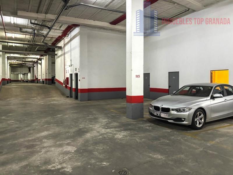 For sale of flat in Granada