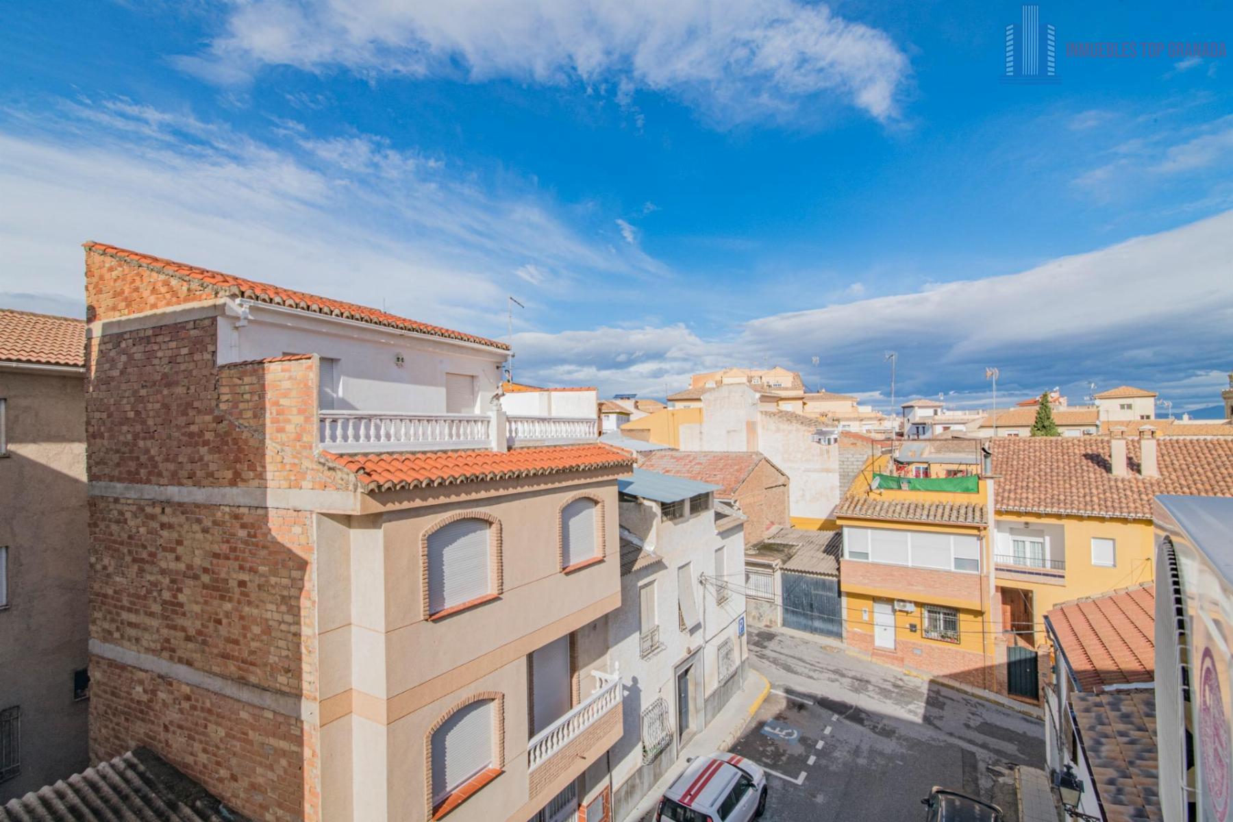 For sale of flat in Las Gabias