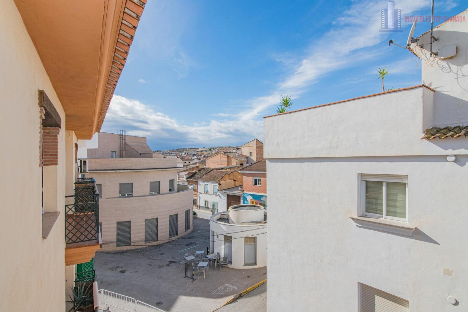 For sale of flat in Las Gabias