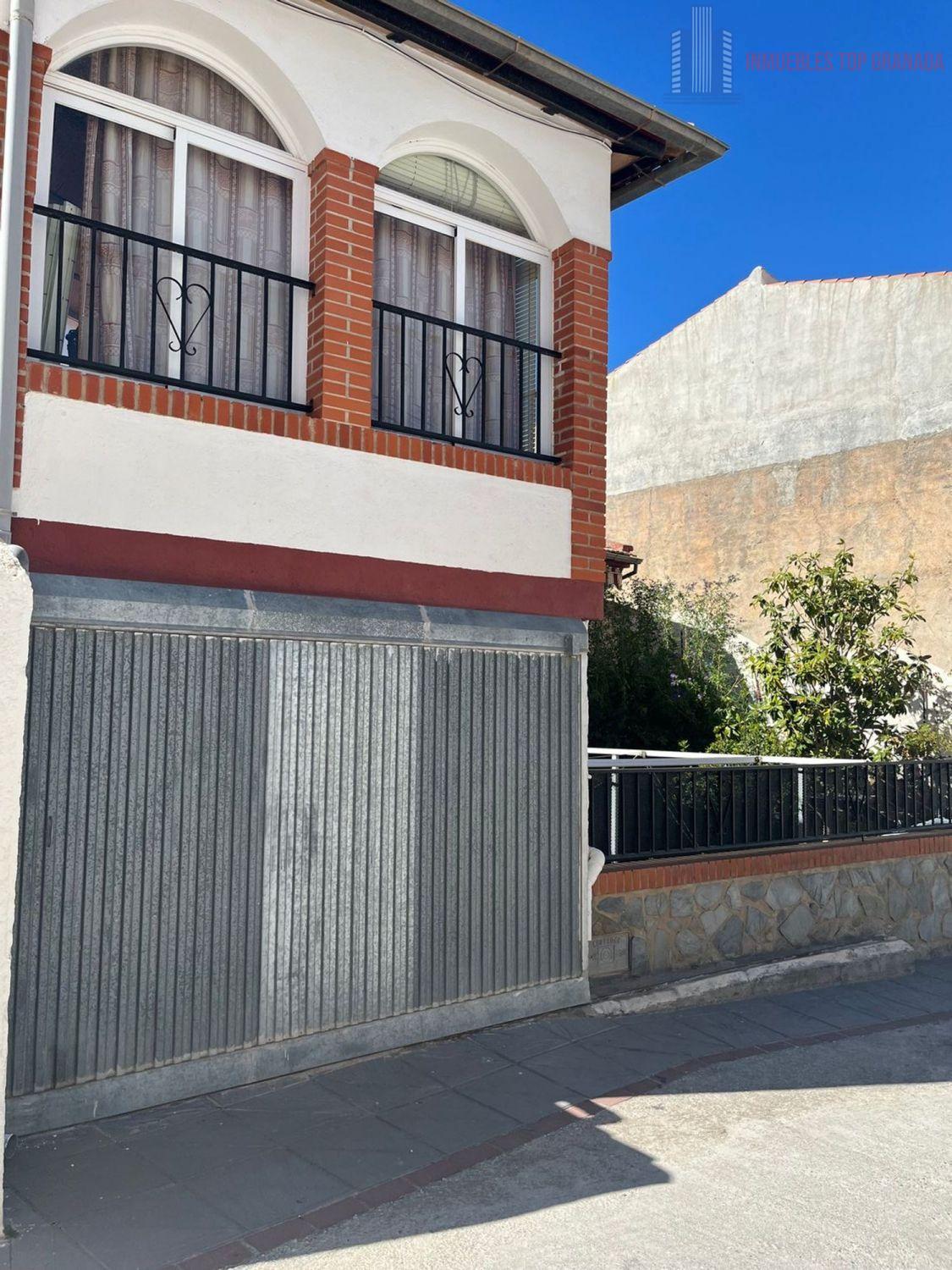 For sale of house in Otura