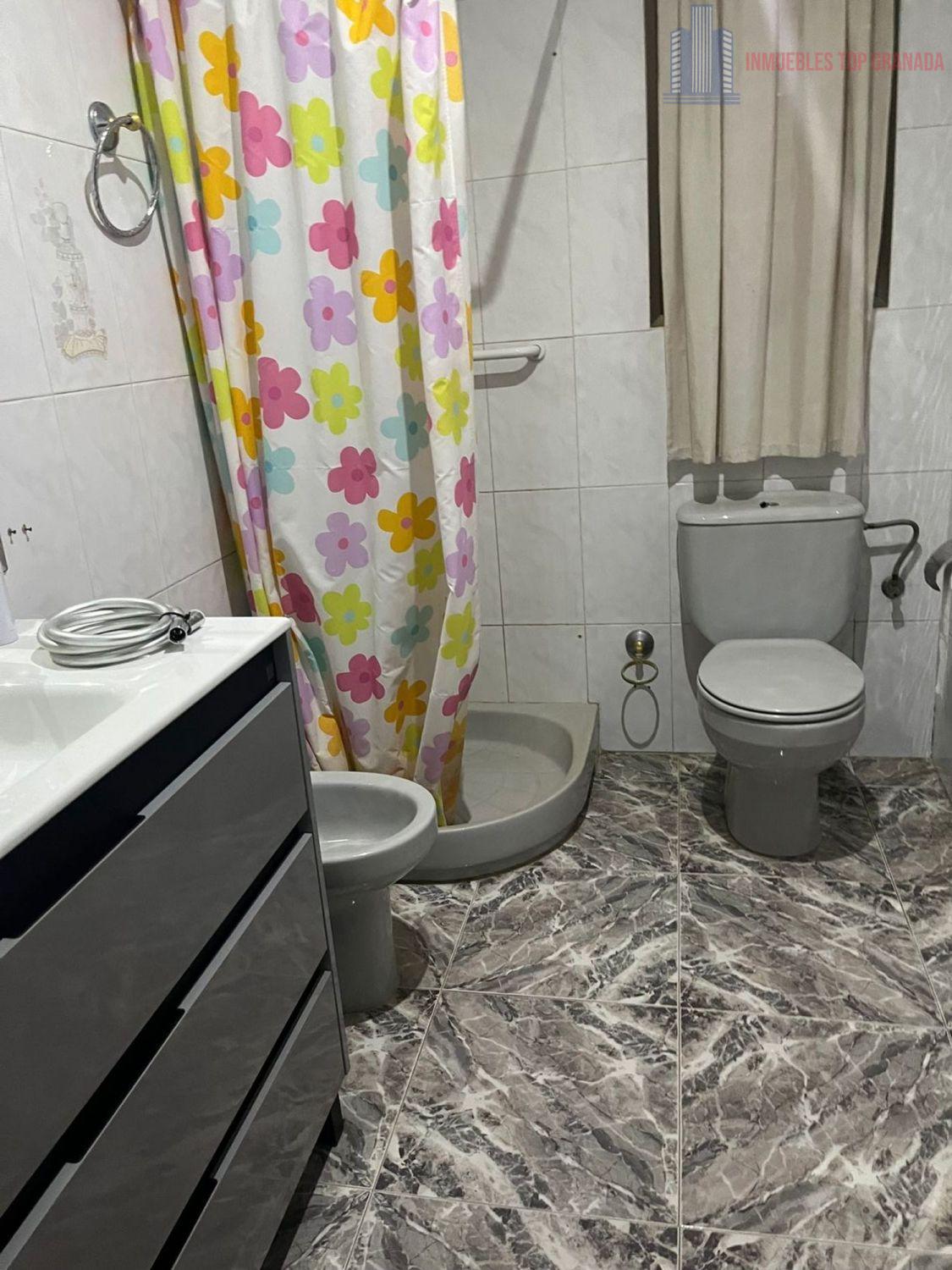 For sale of house in Otura