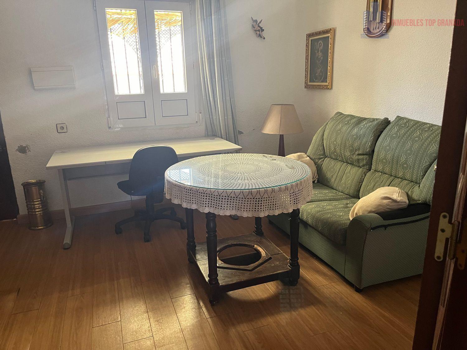 For sale of house in Otura