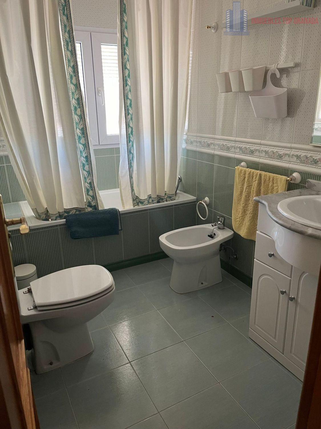 For sale of house in Otura