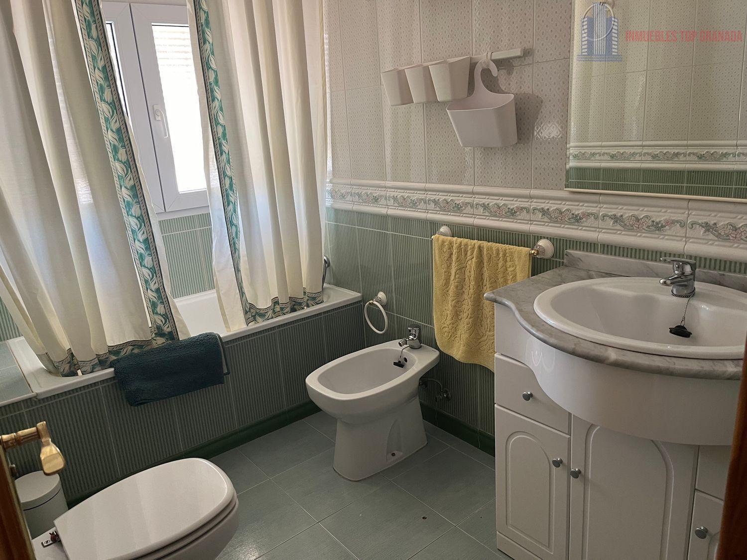 For sale of house in Otura
