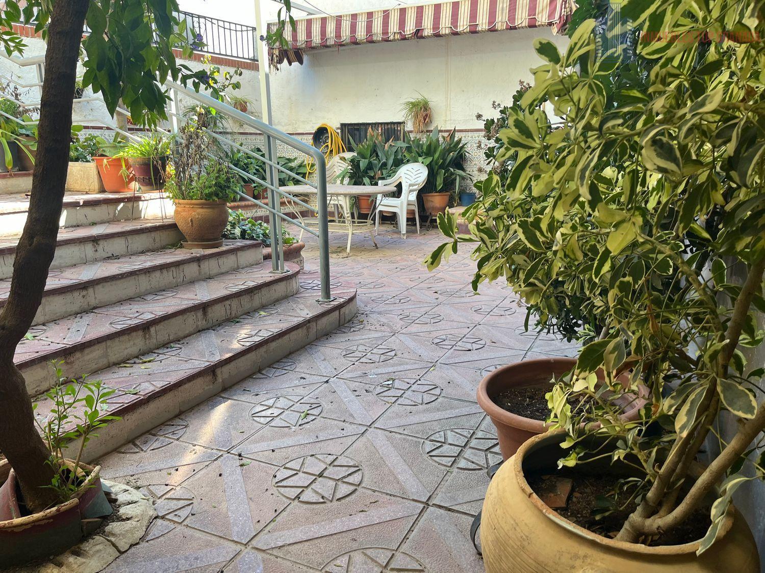 For sale of house in Otura