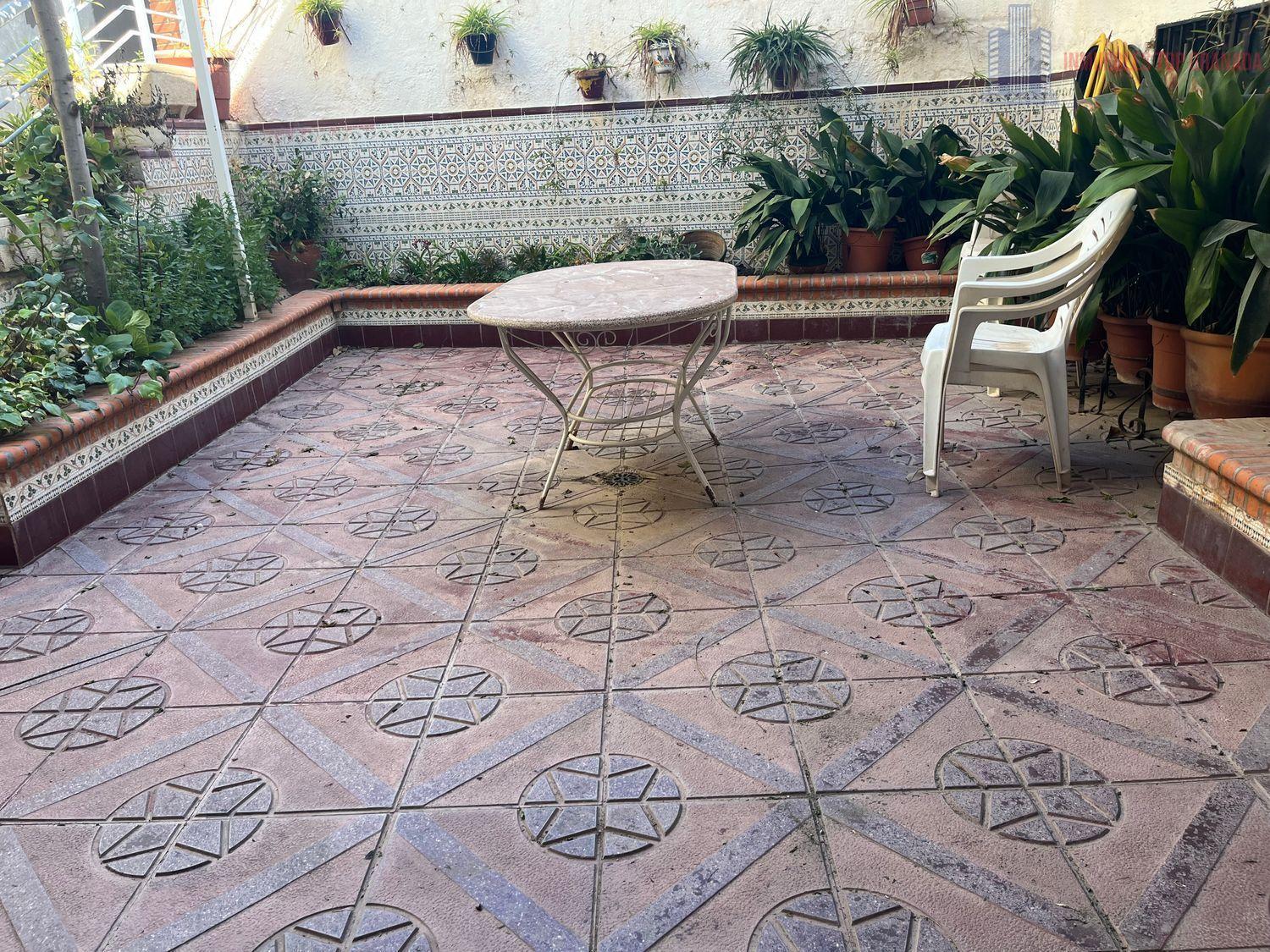 For sale of house in Otura