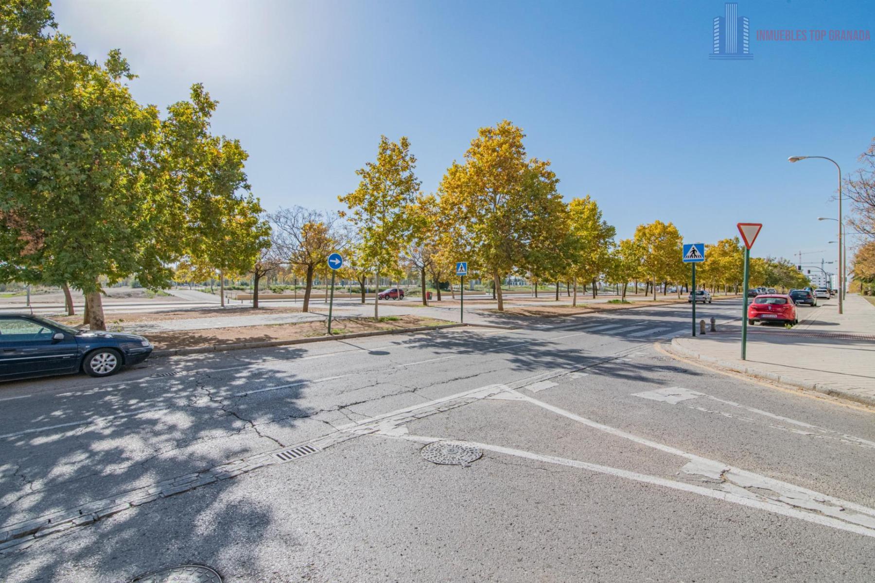 For sale of flat in Granada