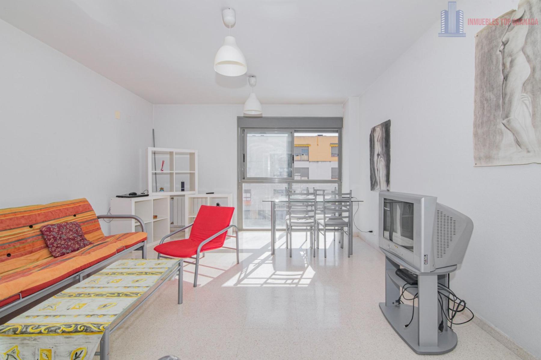 For sale of flat in Granada