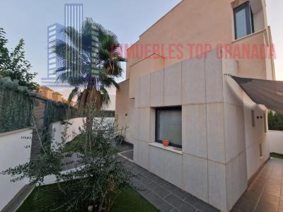 Venta de chalet en Huétor Vega