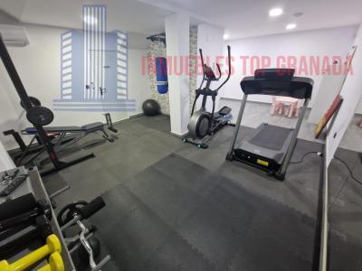 Venta de chalet en Huétor Vega