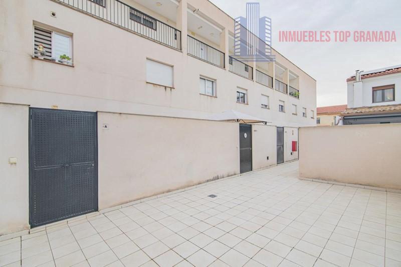 For sale of flat in Híjar
