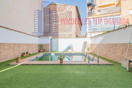 For sale of house in Churriana de la Vega