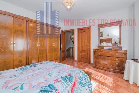 For sale of house in Churriana de la Vega