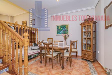 For sale of house in Churriana de la Vega