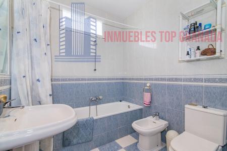For sale of house in Churriana de la Vega