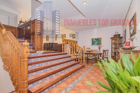 For sale of house in Churriana de la Vega