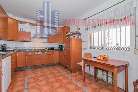 For sale of house in Churriana de la Vega