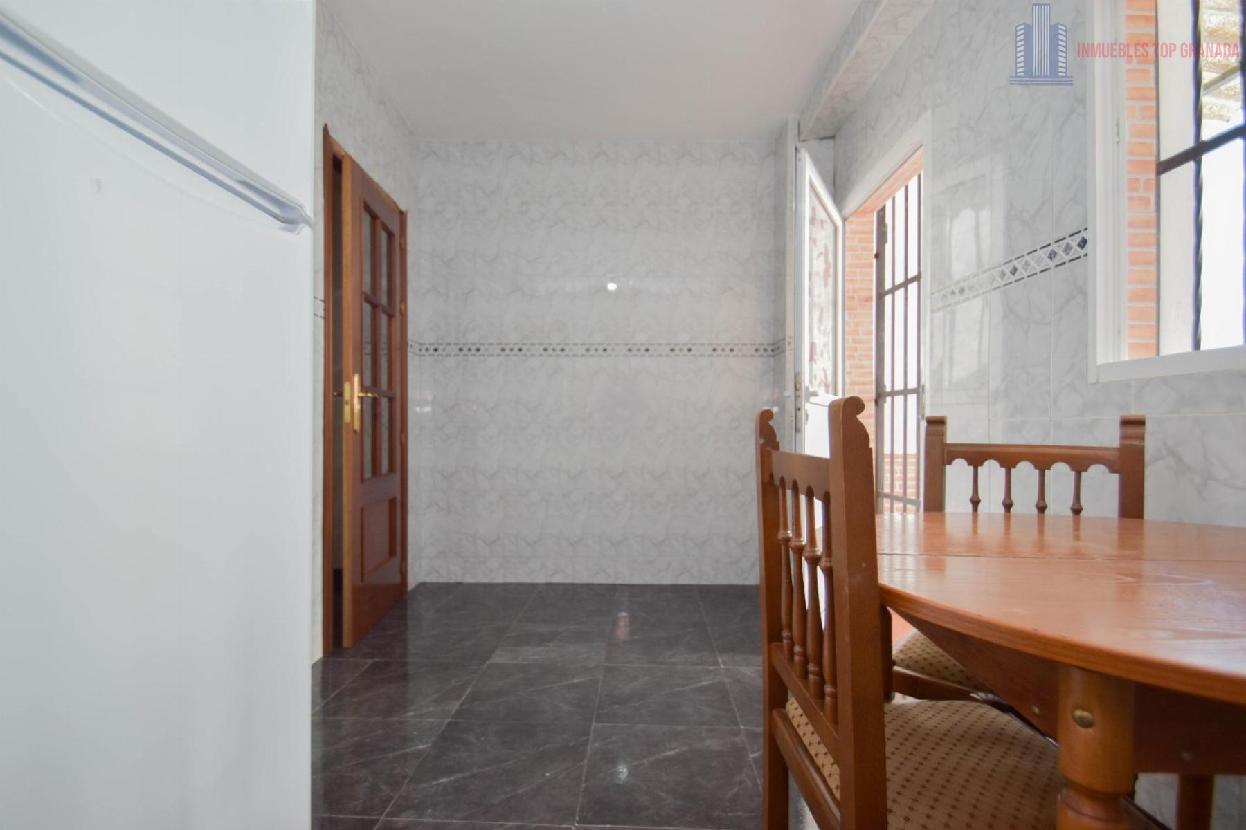 For sale of house in Fuente Vaqueros
