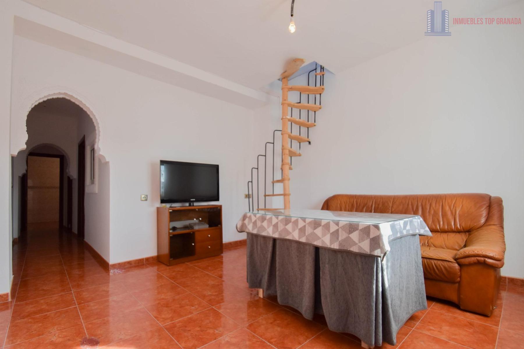 For sale of house in Fuente Vaqueros