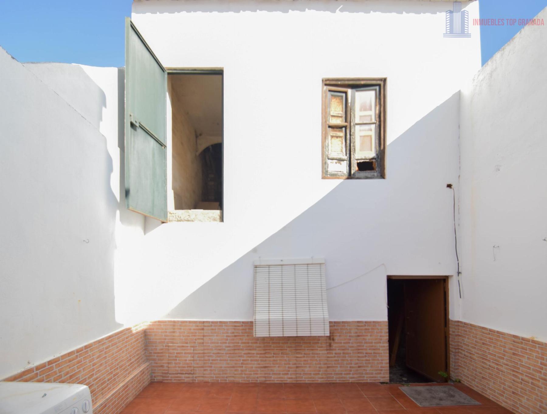 For sale of house in Fuente Vaqueros
