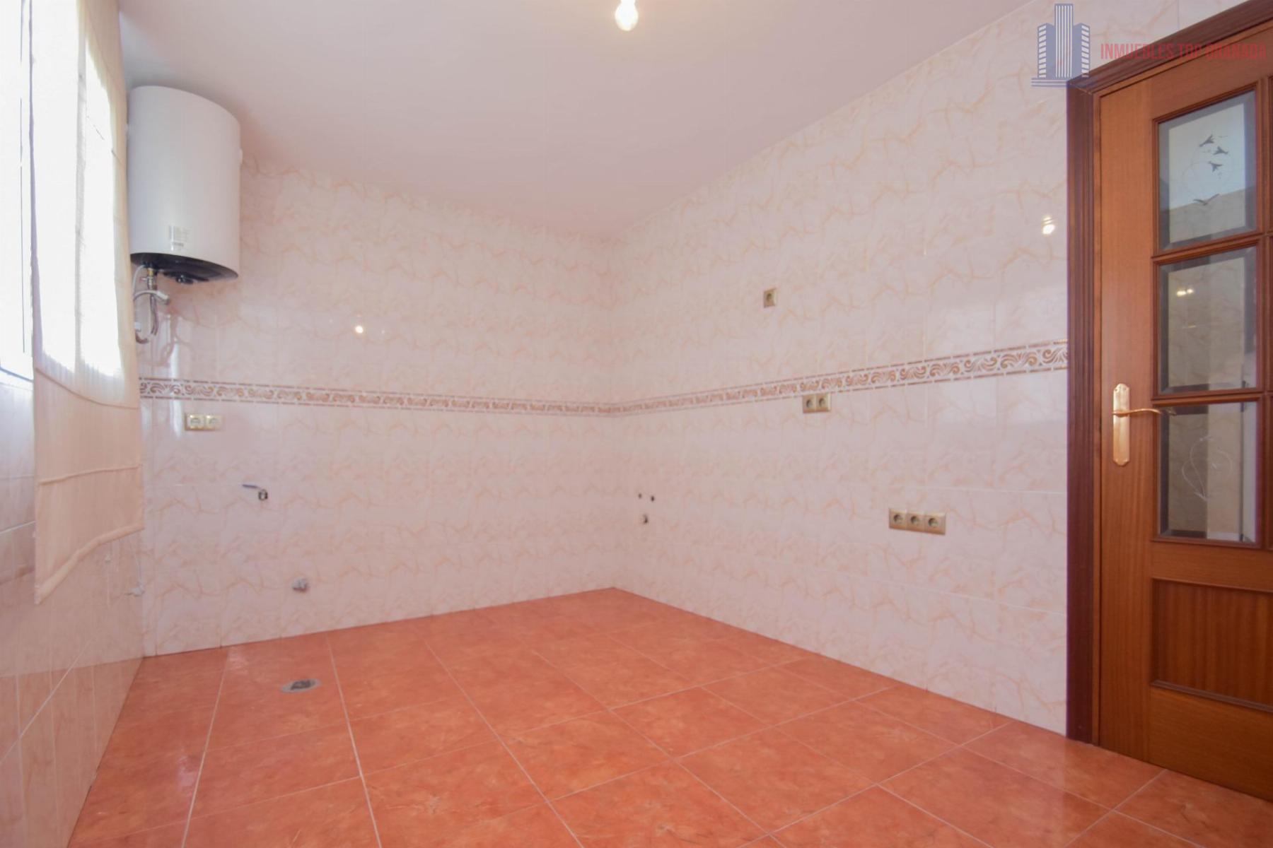 For sale of house in Fuente Vaqueros