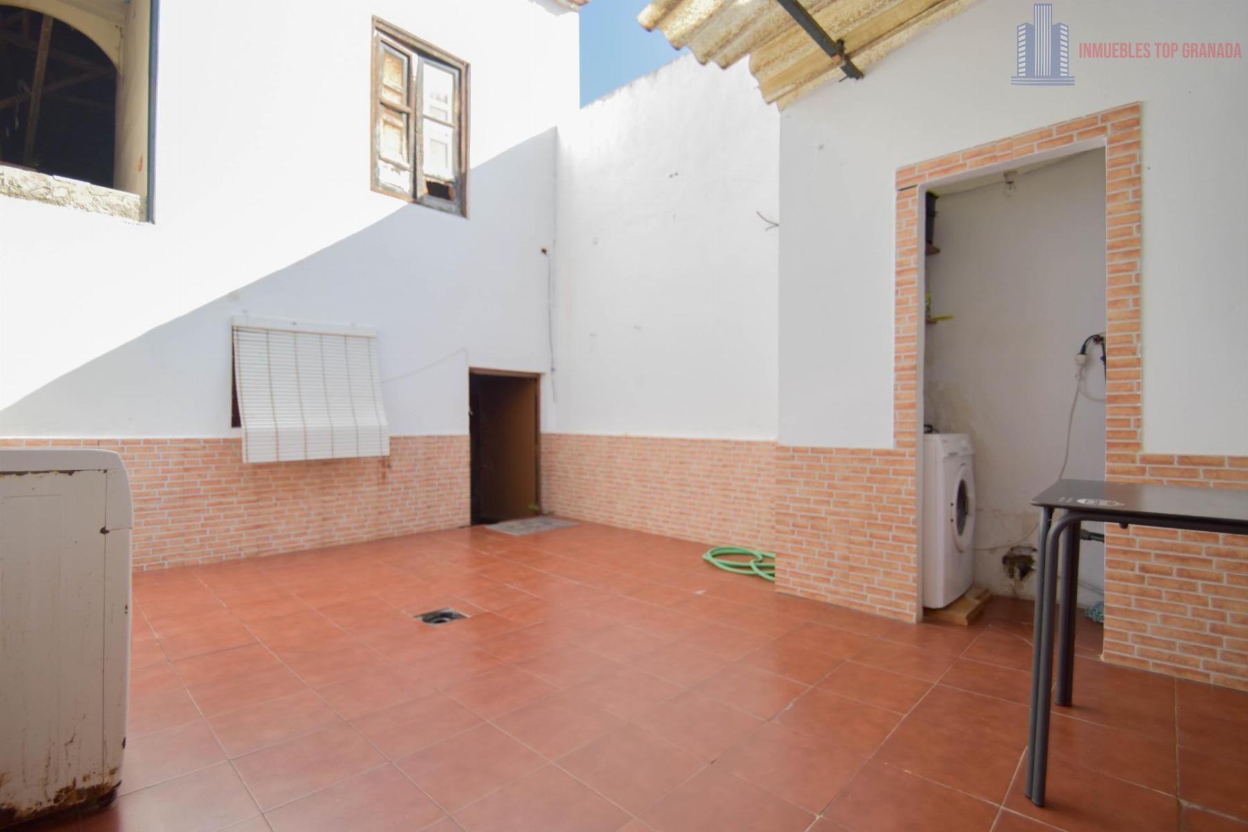 For sale of house in Fuente Vaqueros