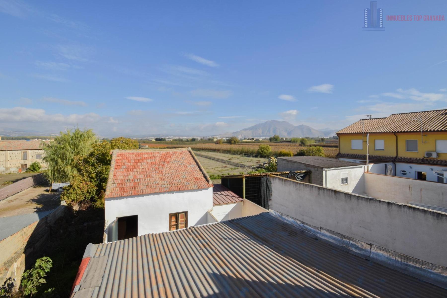 For sale of house in Fuente Vaqueros