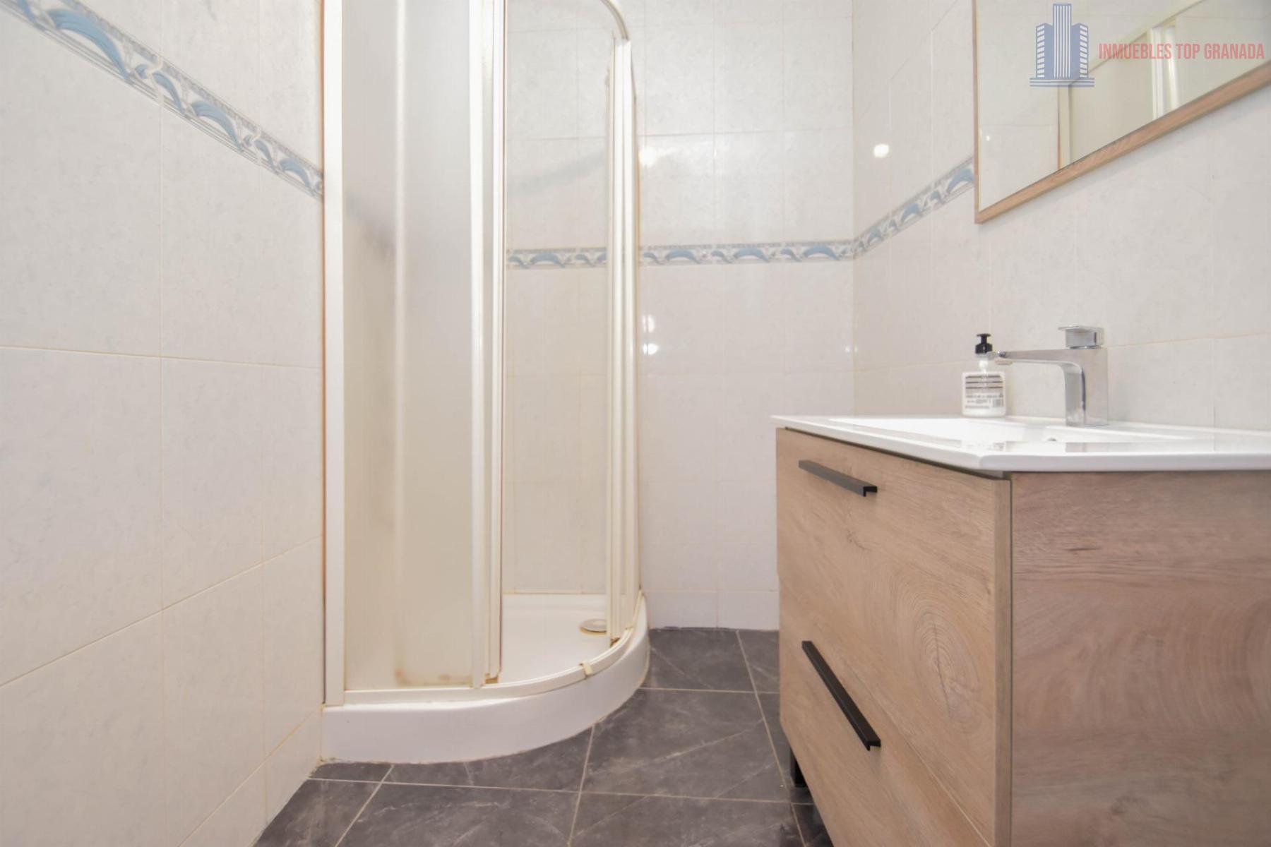 For sale of house in Fuente Vaqueros