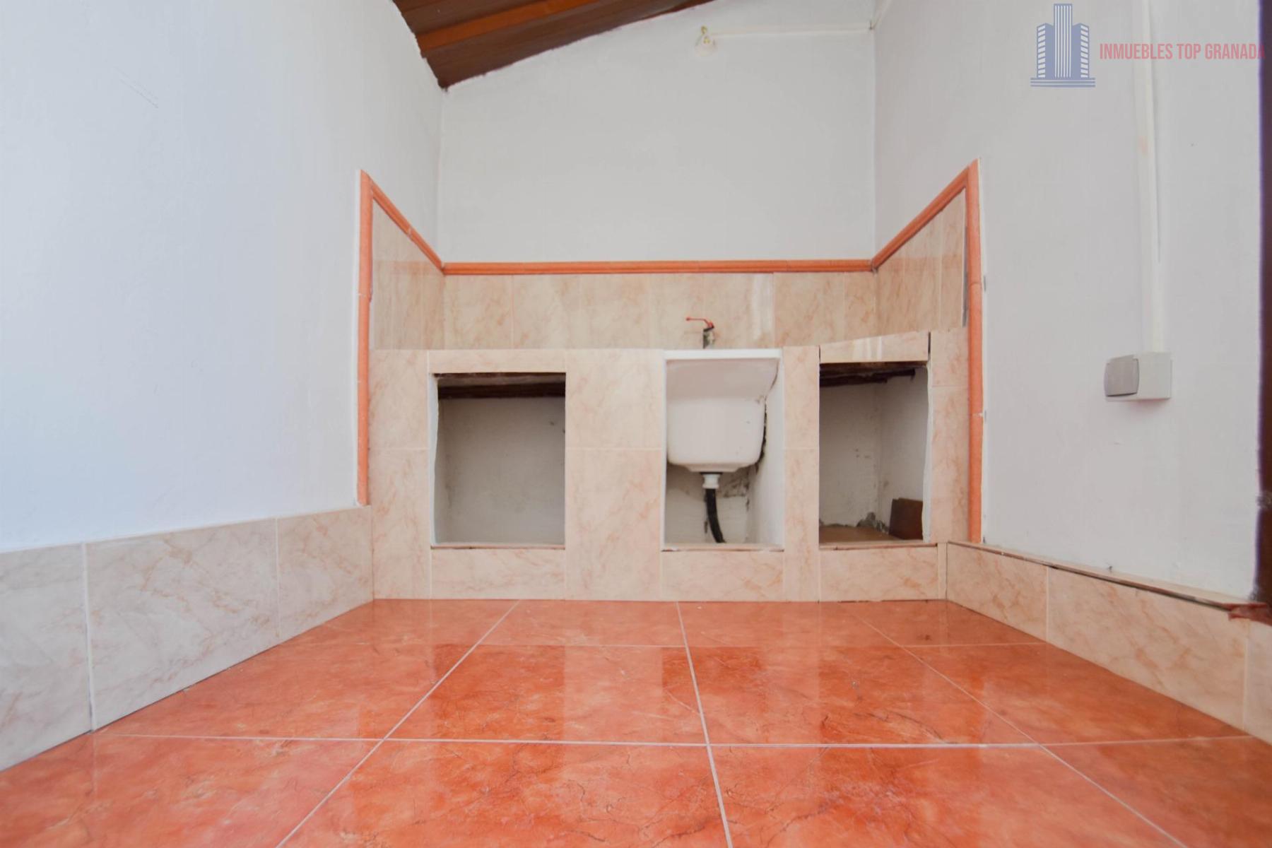 For sale of house in Fuente Vaqueros