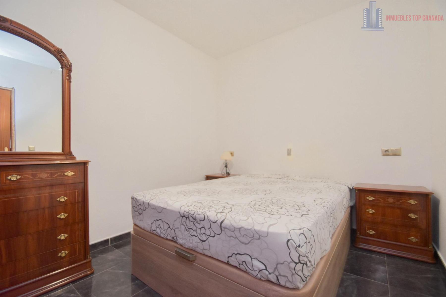 For sale of house in Fuente Vaqueros