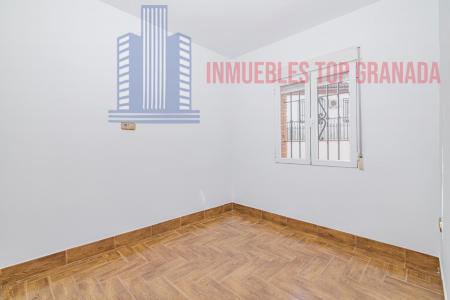 For sale of house in La Zubia