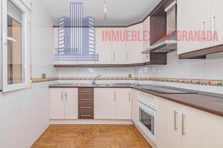 For sale of house in La Zubia