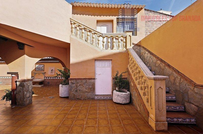 For sale of chalet in Dúrcal