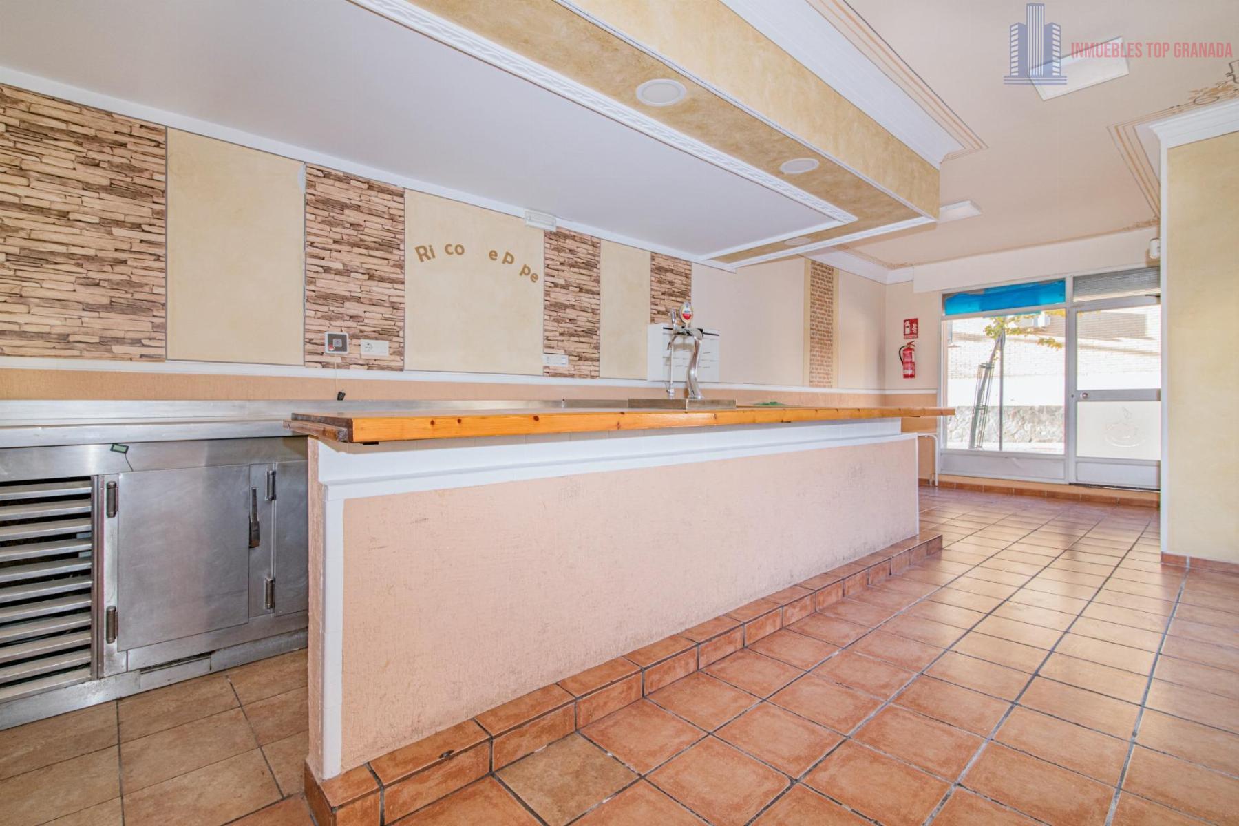 Venta de local comercial en Maracena