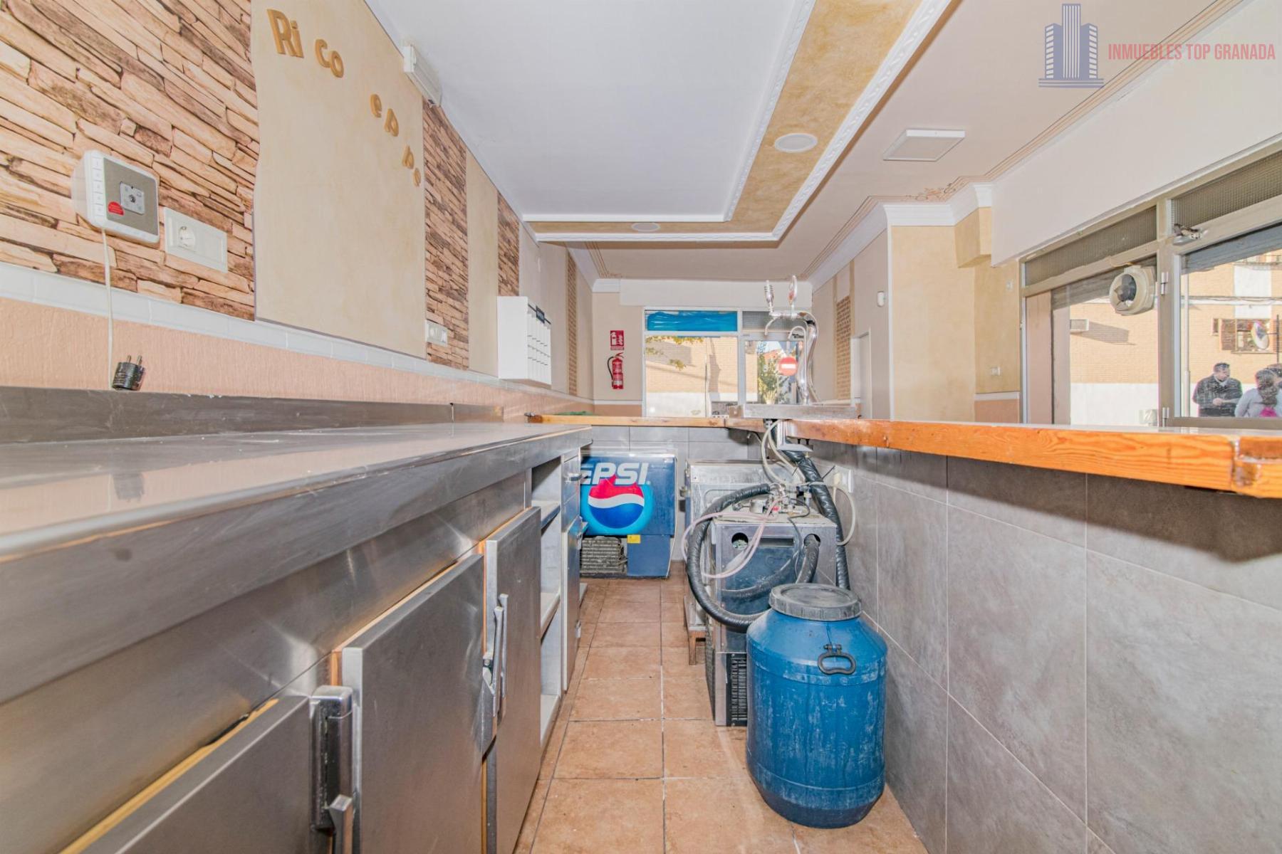 Venta de local comercial en Maracena