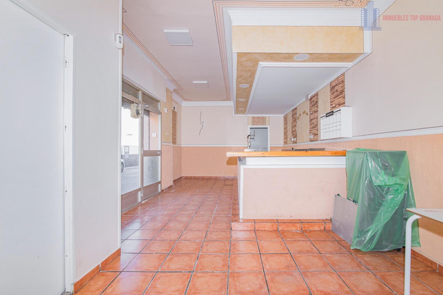 Venta de local comercial en Maracena