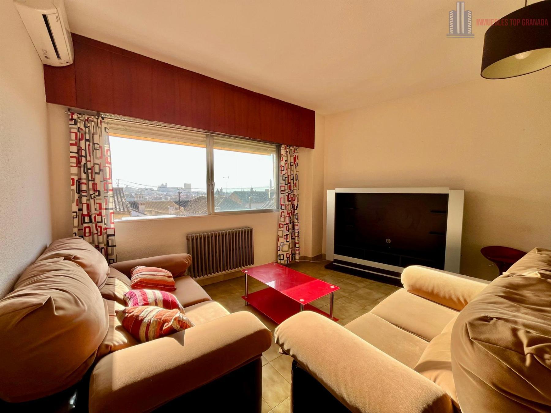 For sale of apartment in Granada
