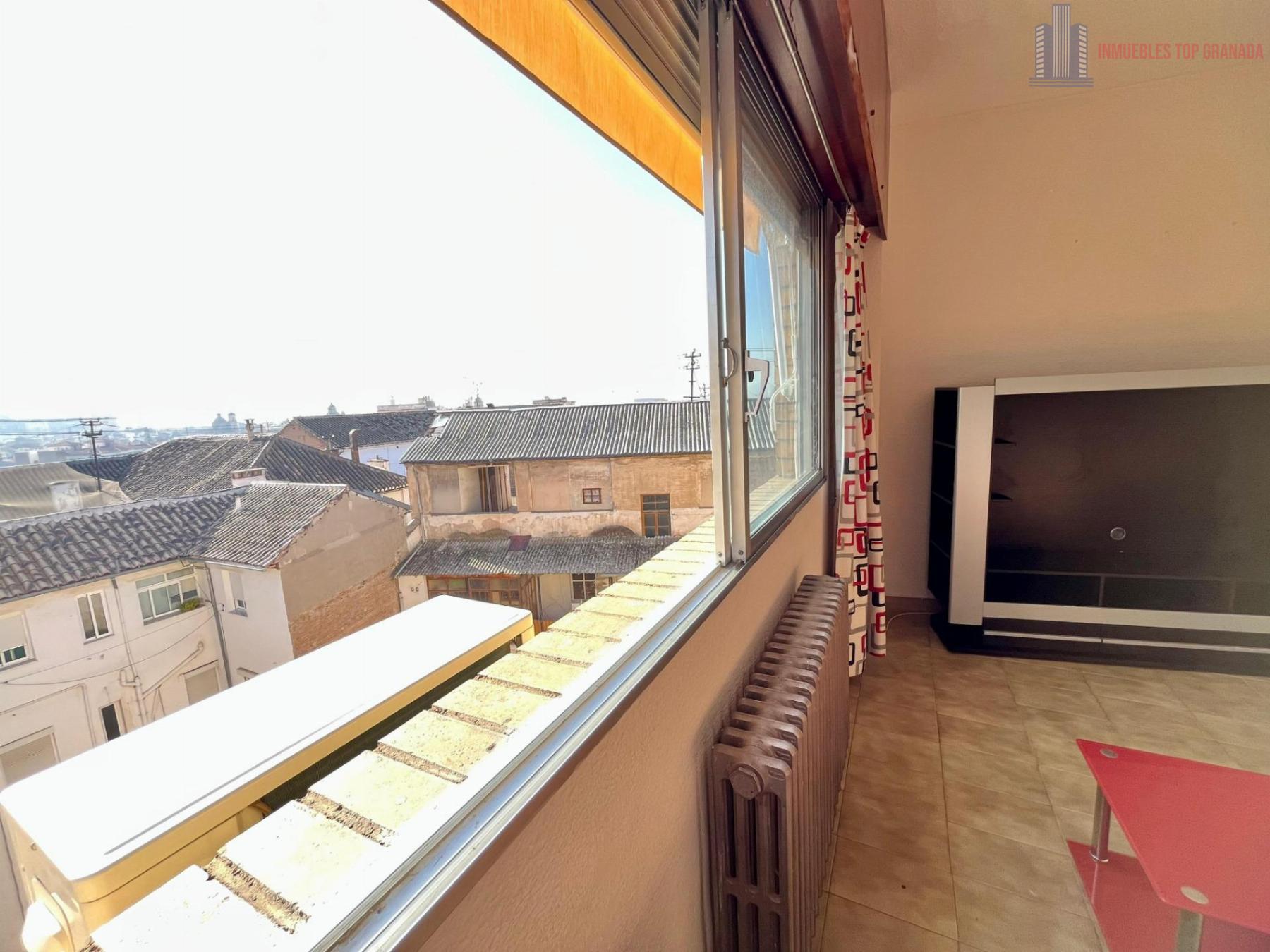 For sale of apartment in Granada