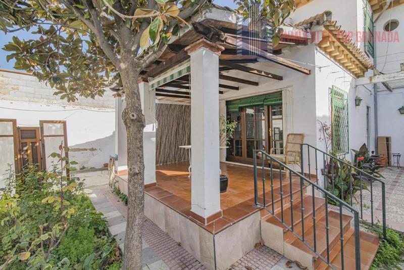 Venta de casa en Atarfe