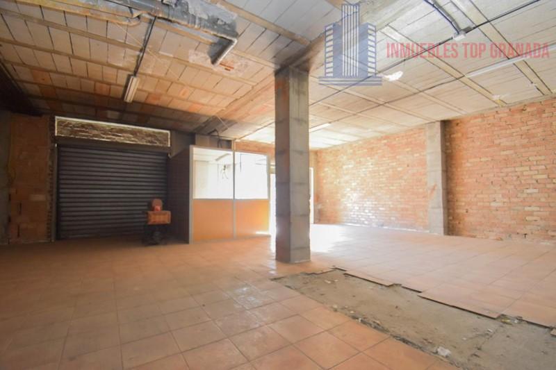 For sale of commercial in Granada